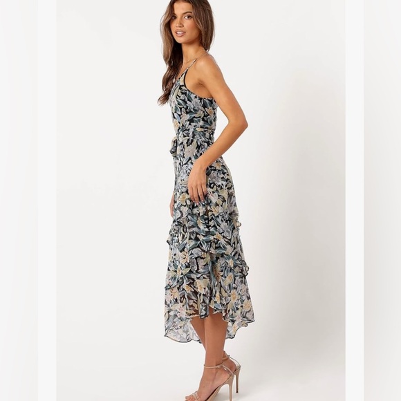 PETAL & PUP - AMREN DRESS - Floral One Shoulder Midi Dress Size 6 NWOT - Picture 6 of 12